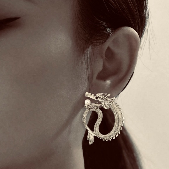 Chinese Dragon Pearl~ Loong Asian Zodiac Treasure Mythical Creature Monster Stud - Picture 2 of 16